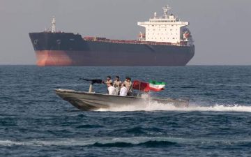 إيران: مضيق هرمز سيبقى مغلقا حتى تستجيب واشنطن لشروطنا إيران: مضيق هرمز سيبقى مغلقا حتى تستجيب واشنطن لشروطنا