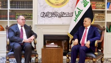 العبودي للقائم بالأعمال الأمريكي: الحكومة العراقية ماضية بتنظيم عملية حصر السلاح العبودي للقائم بالأعمال الأمريكي: الحكومة العراقية ماضية بتنظيم عملية حصر السلاح