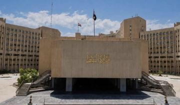 النفط تنفي تصدير الشحنات إلى إيران ثم تركيا عبر السكك الحديدية النفط تنفي تصدير الشحنات إلى إيران ثم تركيا عبر السكك الحديدية