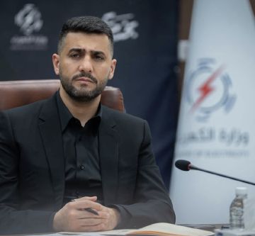 وزير الكهرباء يطلق المنصة الإلكترونية لشؤون المواطنين والموظفين والشكاوى وزير الكهرباء يطلق المنصة الإلكترونية لشؤون المواطنين والموظفين والشكاوى