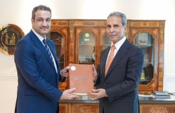 زيدان يتسلم التقرير السنوي لديوان الرقابة المالية لسنة 2025 زيدان يتسلم التقرير السنوي لديوان الرقابة المالية لسنة 2025