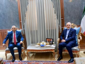 بغداد لقاليباف: الدستور العراقي يمنع الجماعات المسلحة المهددة لدول الجوار بغداد لقاليباف: الدستور العراقي يمنع الجماعات المسلحة المهددة لدول الجوار