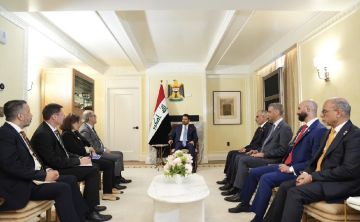 رئيس الوزراء: الحكومة ماضية في إعادة هيكلة المفاصل الأساسية للسياسة المالية في العراق رئيس الوزراء: الحكومة ماضية في إعادة هيكلة المفاصل الأساسية للسياسة المالية في العراق