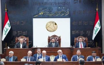 وزير النفط: استيراد شحنات بنزين إضافية الحل لأزمة الوقود خلال السنة الحالية وزير النفط: استيراد شحنات بنزين إضافية الحل لأزمة الوقود خلال السنة الحالية