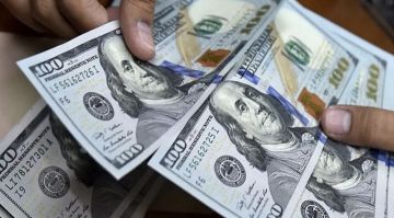 الورقة بـ156,750 دينارا.. أسعار الدولار في العراق
