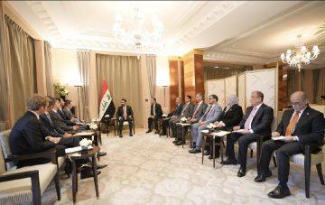 رئيس الوزراء يبحث مع رئيس بنك روتشيلد توسعة تعاون العراق مع المصارف العالمية رئيس الوزراء يبحث مع رئيس بنك روتشيلد توسعة تعاون العراق مع المصارف العالمية