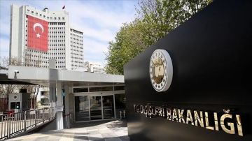 تركيا تدين الهجمات التي استهدفت السعودية وتثمن نهج المملكة في تجنب تصعيد التوترات في المنطقة تركيا تدين الهجمات التي استهدفت السعودية وتثمن نهج المملكة في تجنب تصعيد التوترات في المنطقة