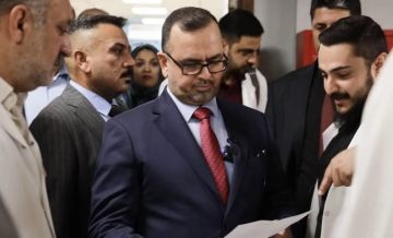 وزير الصحة يوجه بالتحقيق بعدم توفر أدوية رغم توفرها في مخازن كيماديا وزير الصحة يوجه بالتحقيق بعدم توفر أدوية رغم توفرها في مخازن كيماديا
