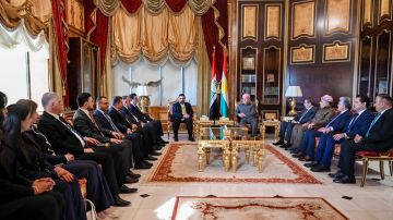 الرئيس مسعود بارزاني يستقبل رئيس مجلس النواب الاتحادي والوفد المرافق له في بيرمام الرئيس مسعود بارزاني يستقبل رئيس مجلس النواب الاتحادي والوفد المرافق له في بيرمام