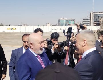 رئيس الجمهورية يصل إلى كربلاء المقدسة رئيس الجمهورية يصل إلى كربلاء المقدسة