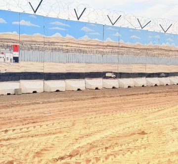 قوات الحدود تنفي عبور مجموعة من السوريين الحاجز الأمني على الشريط الحدودي قوات الحدود تنفي عبور مجموعة من السوريين الحاجز الأمني على الشريط الحدودي