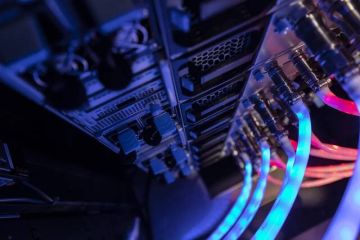 طفرة الاكتتابات تغذي ثروات مؤسسي أشباه الموصلات في الصين طفرة الاكتتابات تغذي ثروات مؤسسي أشباه الموصلات في الصين