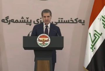 رئيس حكومة الاقليم: لن تبقى أي قوات للبيشمركة خارج الوزارة بعد توحيدها رئيس حكومة الاقليم: لن تبقى أي قوات للبيشمركة خارج الوزارة بعد توحيدها