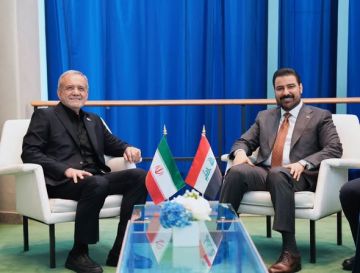رئيس الوزراء يلتقي الرئيس الإيراني في نيويورك رئيس الوزراء يلتقي الرئيس الإيراني في نيويورك