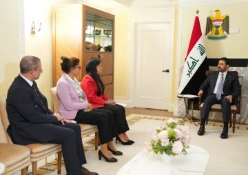 رئيس الوزراء: العراق بحاجة إلى الاستفادة من السياسات والخبرات التي تقدمها منظمة الإسكوا رئيس الوزراء: العراق بحاجة إلى الاستفادة من السياسات والخبرات التي تقدمها منظمة الإسكوا