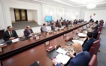 احتفاء بأيام السيادة.. العراق يقرر تعطيل الدوام الرسمي 4 أيام في مؤسسات الدولة احتفاء بأيام السيادة.. العراق يقرر تعطيل الدوام الرسمي 4 أيام في مؤسسات الدولة