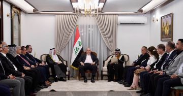 علاوي يدعو إلى عقد مؤتمر وطني موسع بمشاركة القوى السياسية والمدنية علاوي يدعو إلى عقد مؤتمر وطني موسع بمشاركة القوى السياسية والمدنية