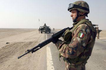 بعد تواجد استمر 12 عاما.. إيطاليا تسحب آخر جندي لها من العراق بعد تواجد استمر 12 عاما.. إيطاليا تسحب آخر جندي لها من العراق