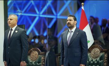 القائد العام يؤكد التزام الحكومة بدعم المؤسسات الأمنية وتطويرها القائد العام يؤكد التزام الحكومة بدعم المؤسسات الأمنية وتطويرها