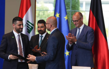 فلوس الكهرباء بمسارها الصحيح.. اتفاقيات ضخمة لإعادة بناء الشبكة الوطنية فلوس الكهرباء بمسارها الصحيح.. اتفاقيات ضخمة لإعادة بناء الشبكة الوطنية