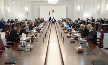 مجلس الوزراء يعقد جلسته الاعتيادية برئاسة الزيدي مجلس الوزراء يعقد جلسته الاعتيادية برئاسة الزيدي