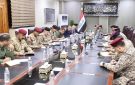 مدير مكتب القائد العام يترأس اجتماعا أمنيا لبحث توزيع المهام بين القوات الأمنية والعسكرية