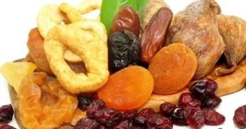 أخصائية تغذية تحذر مرضى السكر من 4 أنواع من الفواكه المجففة أخصائية تغذية تحذر مرضى السكر من 4 أنواع من الفواكه المجففة