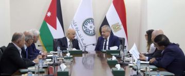 الحاج توفيق يدعو لأنشاء غرفة اقتصادية أردنية مصرية مشتركة الحاج توفيق يدعو لأنشاء غرفة اقتصادية أردنية مصرية مشتركة