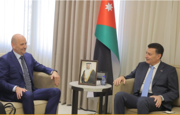 الصفدي يؤكد أهمية دعم المتضررين من النزاعات خلال لقاء رئيس بعثة الصليب الأحمر