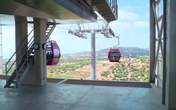 معنيون: مشروع تلفريك جبل القلعة يحمل أبعادا تنموية واقتصادية وسياحية مهمة معنيون: مشروع تلفريك جبل القلعة يحمل أبعادا تنموية واقتصادية وسياحية مهمة