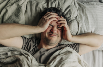 مواد غذائية تساعدك على النوم العميق دون الحاجة إلى أدوية مواد غذائية تساعدك على النوم العميق دون الحاجة إلى أدوية