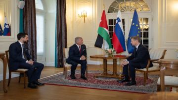 الملك وولي العهد يلتقيان رئيس الوزراء السلوفيني الملك وولي العهد يلتقيان رئيس الوزراء السلوفيني