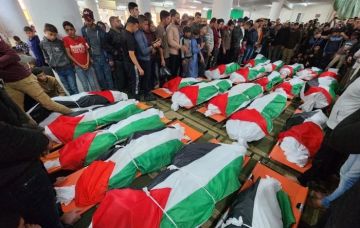 الصحة في غزة: 14 شهيدا بينهم 13 انتشلوا من بين الأنقاض وإصابتين خلال 24 ساعة الصحة في غزة: 14 شهيدا بينهم 13 انتشلوا من بين الأنقاض وإصابتين خلال 24 ساعة