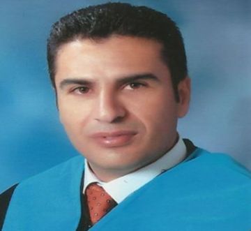 المعلـــم صانــع الأجيــال ومهنــدس المعرفـــة وبانـي نهضــة الأمـــم 