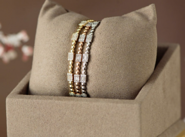 انخفاض أسعار الذهب محليا إلى 83.5 دينارا انخفاض أسعار الذهب محليا إلى 83.5 دينارا