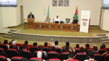 جامعة آل البيت ومؤسسة ولي العهد تنظمان ورشة حول الهوية الرقمية وتمكين الشباب جامعة آل البيت ومؤسسة ولي العهد تنظمان ورشة حول الهوية الرقمية وتمكين الشباب