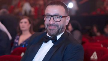 أحمد السقا يعود لجمهوره بعد نجاته من حادث سير .. فيديو