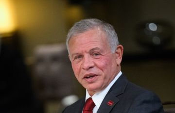 الملك يغادر أرض الوطن للمشاركة في قمة السلام في شرم الشيخ الملك يغادر أرض الوطن للمشاركة في قمة السلام في شرم الشيخ