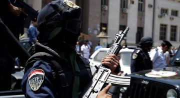 انتحل صفة ضابط شرطة .. واعتدى على فتاة قاصر بالإسكندرية انتحل صفة ضابط شرطة .. واعتدى على فتاة قاصر بالإسكندرية