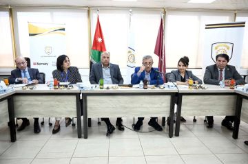 جلسة نقاشية لاتحاد العمال حول اقتصاد الرعاية