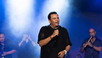 تجاهل أزمة تسريب أغنياته .. هل يستعد محمد فؤاد لألبوم جديد؟ تجاهل أزمة تسريب أغنياته .. هل يستعد محمد فؤاد لألبوم جديد؟