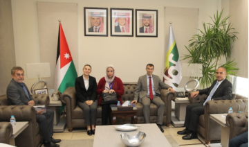 الشواربة يلتقي سفير الاتحاد الأوروبي في الأردن