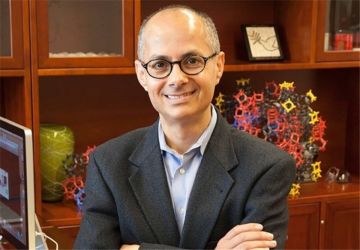 من هو الأردني عمر ياغي وما هي أهم إنجازاته على طريق الحصول على جائزة نوبل للكيمياء 2025؟