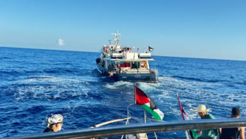  إسرائيل تؤكد ترحيل 137 ناشطا إضافيا من أسطول الصمود