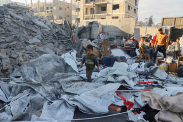 إسرائيل تقتل 100 فلسطيني ثم تعلن العودة لاتفاق وقف إطلاق النار