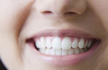 طريقة بسيطة وعملية لحماية الأسنان من التسوس طريقة بسيطة وعملية لحماية الأسنان من التسوس