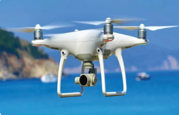 شبان وشابات يشاركون في اول سباق للطائرات المسيرة في الأردن شبان وشابات يشاركون في اول سباق للطائرات المسيرة في الأردن