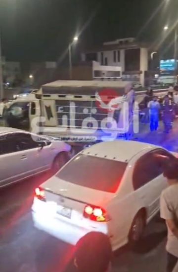 حادث سير بين عدد من المركبات في شارع الحرية بالعاصمة عمان (صور) حادث سير بين عدد من المركبات في شارع الحرية بالعاصمة عمان (صور)
