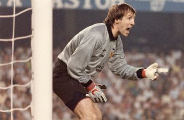 ريال مدريد يودع حارسه التاريخي ريال مدريد يودع حارسه التاريخي