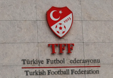 فضيحة في الدوري التركي .. مئات الحكام متهمون بالمراهنة على المباريات فضيحة في الدوري التركي .. مئات الحكام متهمون بالمراهنة على المباريات